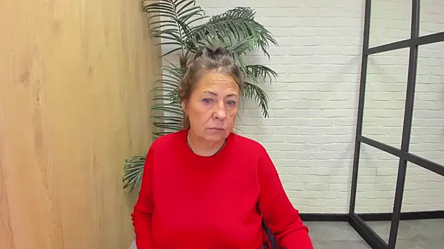 Snapshot of LindaPassionate chatting on 09-27-25, 05:12 LindaPassionate online show from 09-27-25, 05:12