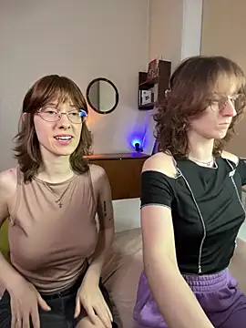 Snapshot of Jitoon_Exe chatting on 07-16-26, 11:44 Jitoon Exe online show from 07-16-26, 11:44