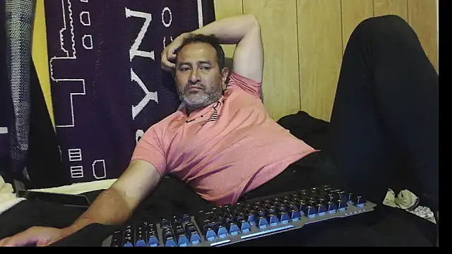 dantehot2020 online show from 03-19-26, 12:03