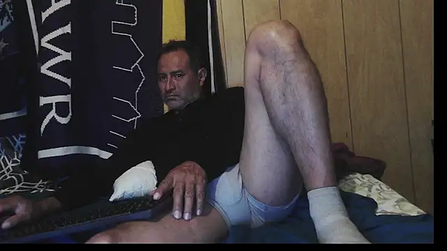 Snapshot of dantehot2020 chatting on 05-12-26, 10:07 dantehot2020 online show from 05-12-26, 10:07