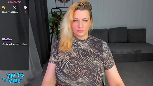 Snapshot of JillSpacey chatting on 12-15-24, 04:59 JillSpacey online show from 12-15-24, 04:59