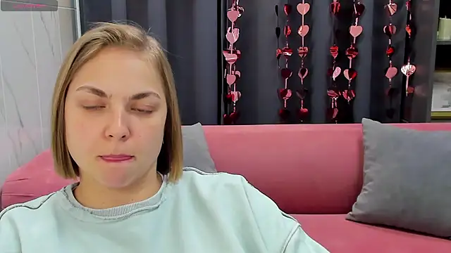 Snapshot of TataArdent chatting on 02-18-25, 08:14 TataArdent online show from 02-18-25, 08:14