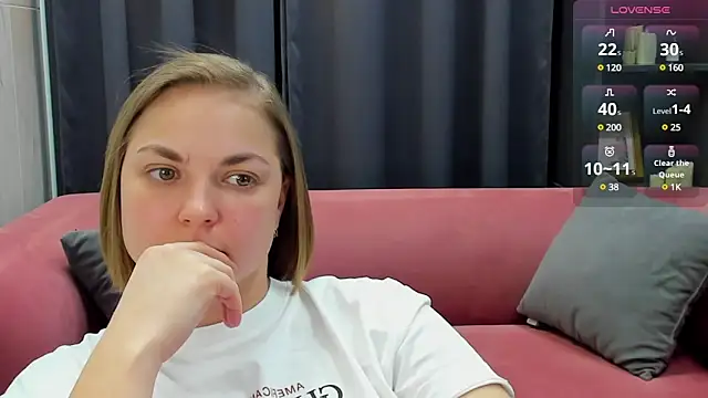 Snapshot of TataArdent chatting on 02-25-25, 02:25 TataArdent online show from 02-25-25, 02:25