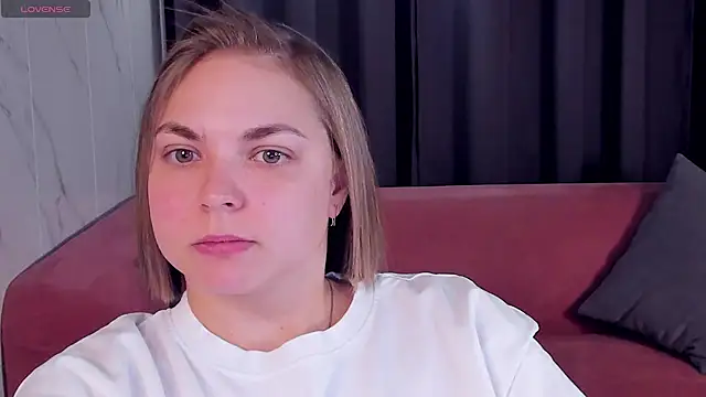 Snapshot of TataArdent chatting on 02-27-25, 08:31 TataArdent online show from 02-27-25, 08:31