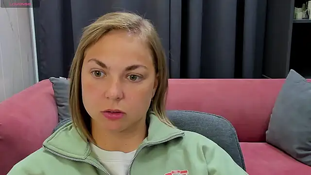 Snapshot of TataArdent chatting on 09-30-25, 08:14 TataArdent online show from 09-30-25, 08:14