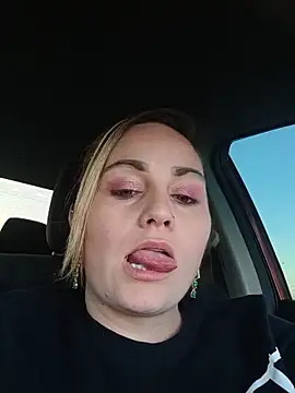 babygirl0777 online show from 05-24-26, 01:43