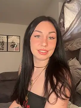 Snapshot of Estherjizz chatting on 05-27-26, 03:20 Estherjizz online show from 05-27-26, 03:20