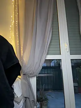 Snapshot of Wet-Pussycat chatting on 03-19-25, 05:39 Wet-Pussycat online show from 03-19-25, 05:39