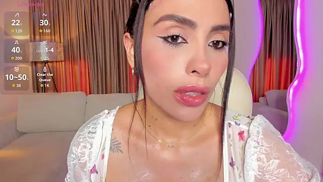 Sarah Stone  online show from 07-17-26, 09:08