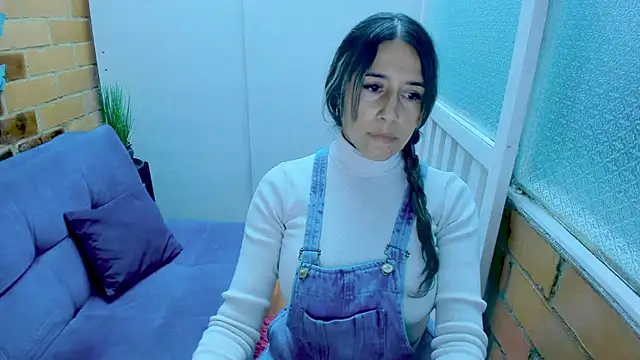 Snapshot of Penelope47 chatting on 03-05-25, 08:42 Penelope47 online show from 03-05-25, 08:42