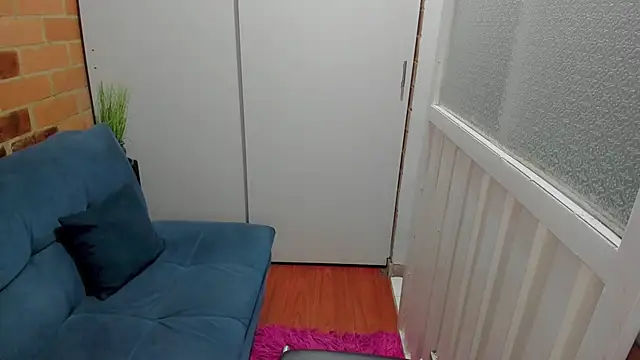 Snapshot of Penelope47 chatting on 09-27-25, 07:19 Penelope47 online show from 09-27-25, 07:19