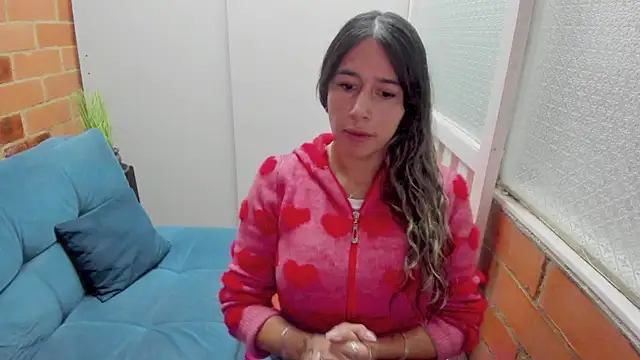 Snapshot of Penelope47 chatting on 11-10-25, 07:46 Penelope47 online show from 11-10-25, 07:46