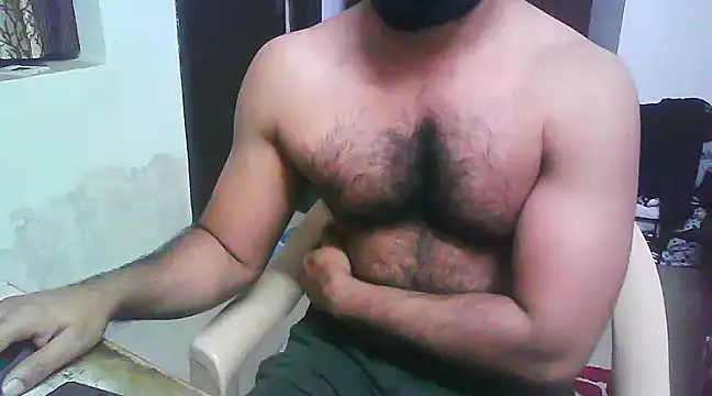 Snapshot of Vbestshow chatting on 02-24-25, 11:10 Vbestshow online show from 02-24-25, 11:10