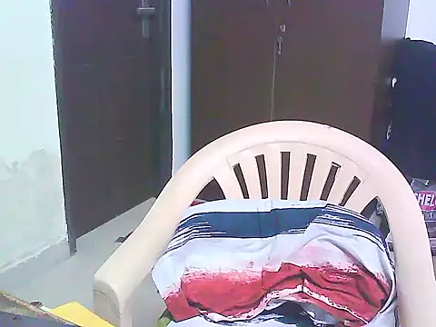 Snapshot of Vbestshow chatting on 03-19-25, 11:17 Vbestshow online show from 03-19-25, 11:17