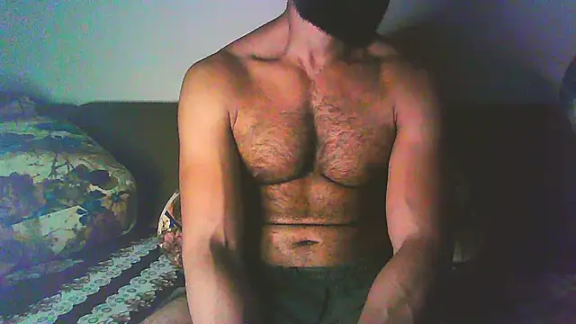 Snapshot of Vbestshow chatting on 10-08-25, 11:02 Vbestshow online show from 10-08-25, 11:02