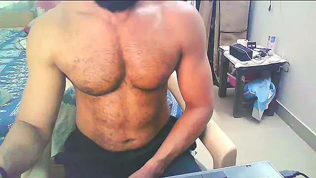 Snapshot of Vbestshow chatting on 10-30-25, 11:11 Vbestshow online show from 10-30-25, 11:11