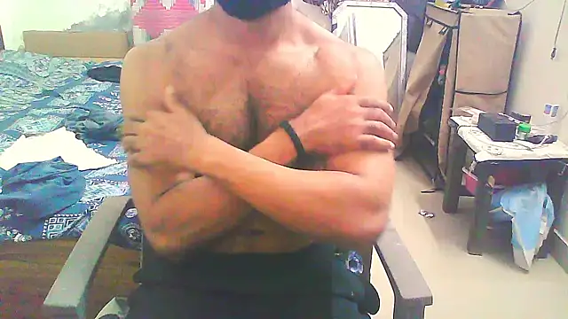 Snapshot of Vbestshow chatting on 11-10-25, 09:14 Vbestshow online show from 11-10-25, 09:14