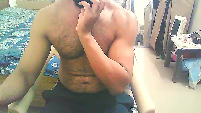 Snapshot of Vbestshow chatting on 11-12-25, 05:57 Vbestshow online show from 11-12-25, 05:57