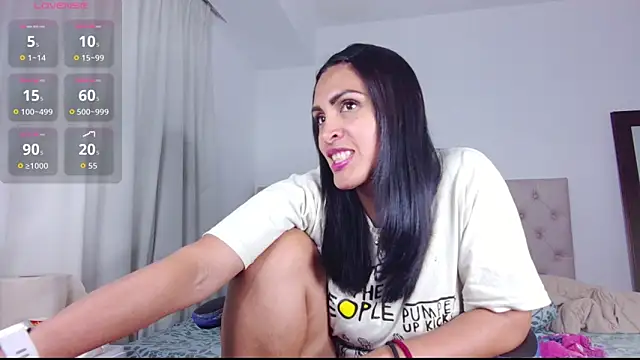 Snapshot of ms_freyax chatting on 09-25-25, 12:03 ms freyax online show from 09-25-25, 12:03