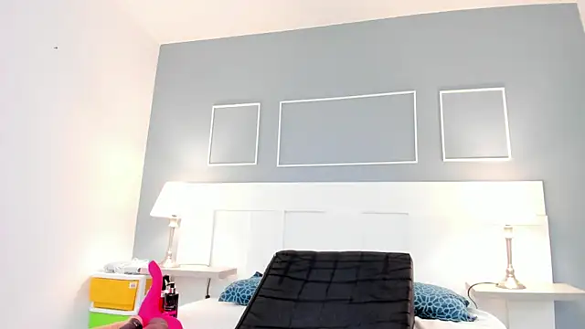 Snapshot of Blackrosse__ chatting on 01-18-25, 12:57 Blackrosse online show from 01-18-25, 12:57