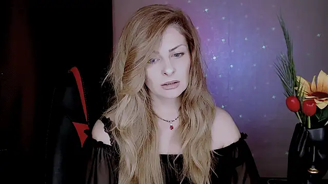 Snapshot of Eleonores chatting on 11-11-25, 05:07 Eleonores online show from 11-11-25, 05:07