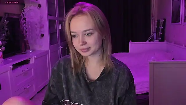 MaryDreaminess online show from 01-19-25, 05:39