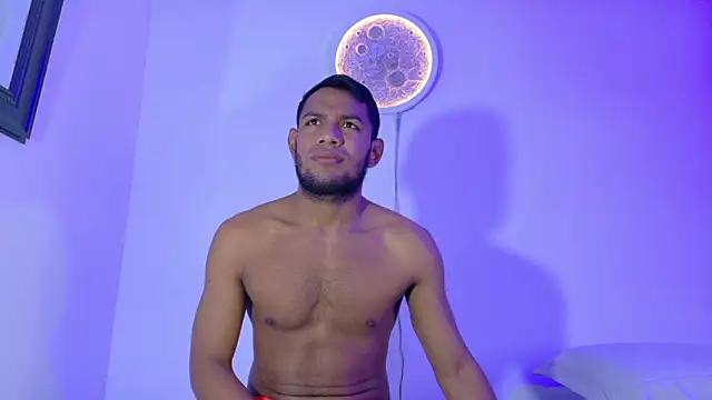 Snapshot of fantastic_couple_mens chatting on 10-03-25, 07:05 fantastic couple mens online show from 10-03-25, 07:05