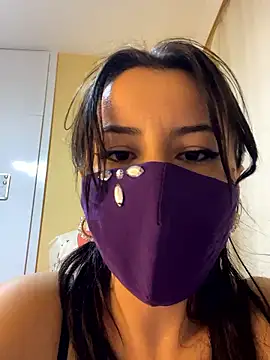 Snapshot of White-Petite chatting on 01-12-26, 04:45 White-Petite online show from 01-12-26, 04:45