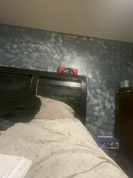 louevilboi online show from 06-10-26, 11:42