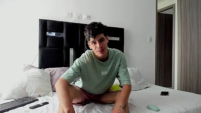 Snapshot of Dimitrixxx__ chatting on 01-20-25, 02:25 Dimitrixxx online show from 01-20-25, 02:25