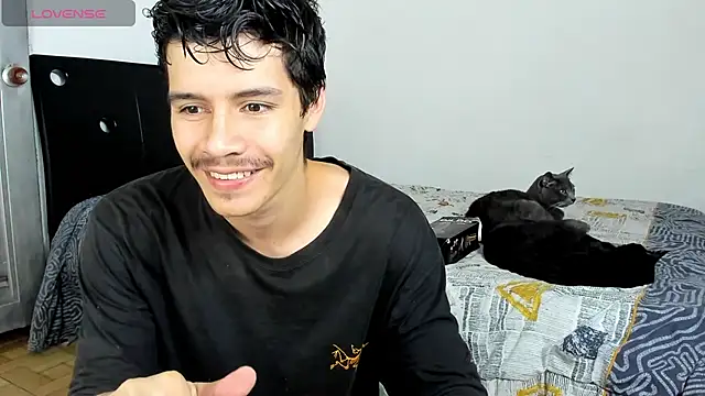 Snapshot of Dimitrixxx__ chatting on 05-22-26, 12:40 Dimitrixxx online show from 05-22-26, 12:40