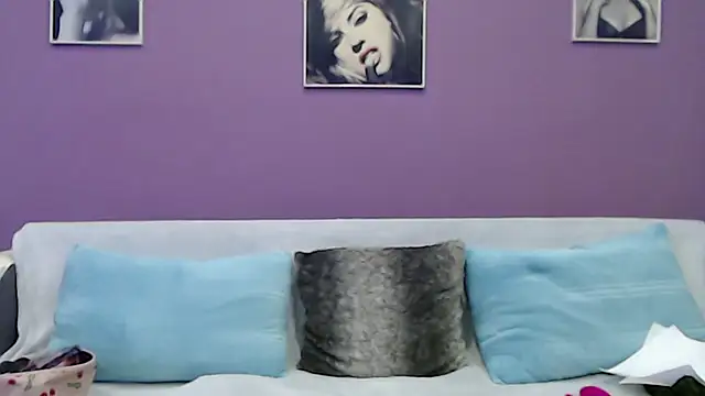 christine33 online show from 03-21-25, 03:35