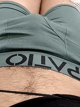 Snapshot of Babyucum4me chatting on 02-21-26, 07:26 Babyucum4me online show from 02-21-26, 07:26