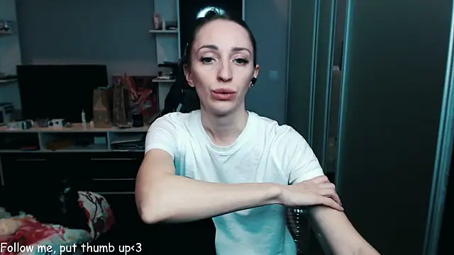 Natalimeowks online show from 12-30-24, 05:02