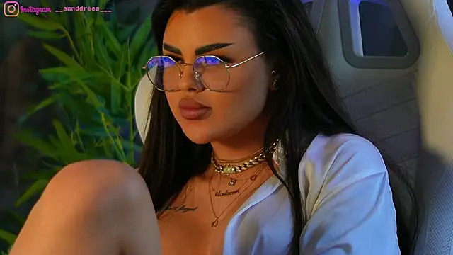 Snapshot of perfectt33n chatting on 12-18-24, 11:24 perfectt33n online show from 12-18-24, 11:24