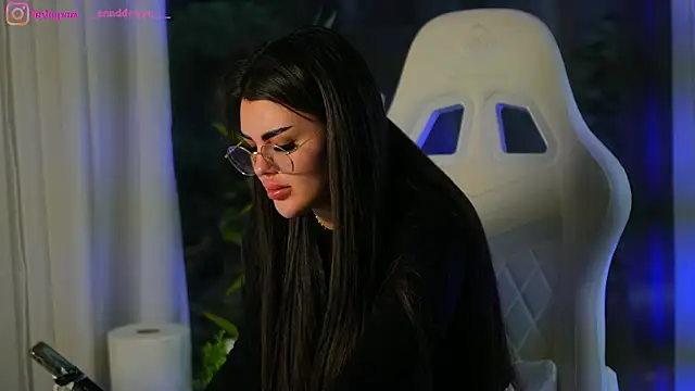 Snapshot of perfectt33n chatting on 12-21-24, 09:33 perfectt33n online show from 12-21-24, 09:33