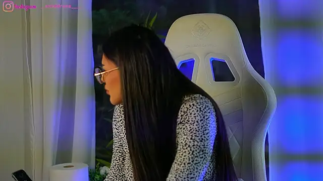 Snapshot of perfectt33n chatting on 01-22-25, 10:29 perfectt33n online show from 01-22-25, 10:29