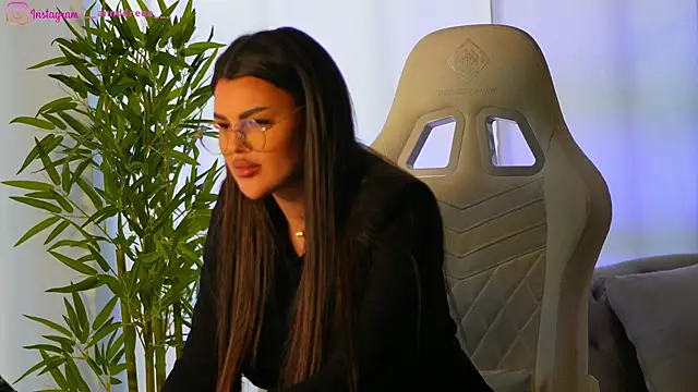 Snapshot of perfectt33n chatting on 02-13-25, 09:09 perfectt33n online show from 02-13-25, 09:09