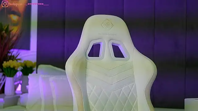 Snapshot of perfectt33n chatting on 11-21-25, 05:44 perfectt33n online show from 11-21-25, 05:44