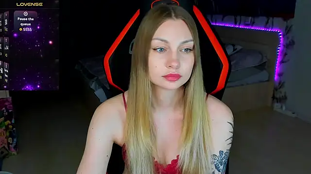 BiMolly online show from 04-03-26, 10:19