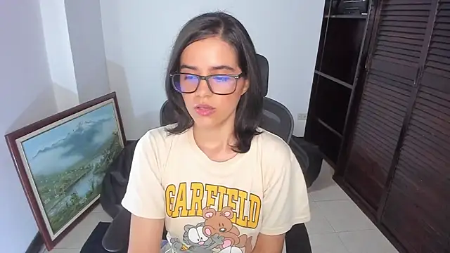 mia collins x online show from 12-04-25, 08:50