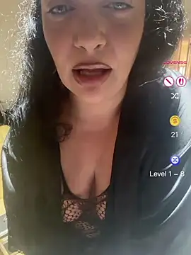 Snapshot of PichyPrettyPussy chatting on 06-21-26, 03:47 PichyPrettyPussy online show from 06-21-26, 03:47