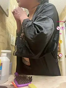 Snapshot of PichyPrettyPussy chatting on 06-25-26, 02:54 PichyPrettyPussy online show from 06-25-26, 02:54