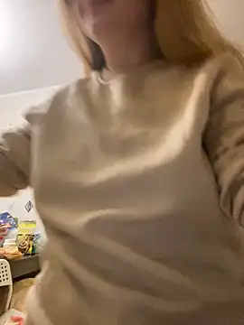 Snapshot of -MimmiLissa- chatting on 11-19-25, 05:02 -MimmiLissa- online show from 11-19-25, 05:02