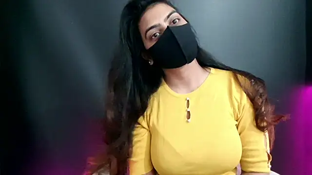 Snapshot of DesiZoya chatting on 07-17-26, 11:20 DesiZoya online show from 07-17-26, 11:20