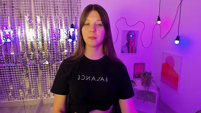 Snapshot of ElizaMild chatting on 12-20-24, 04:46 ElizaMild online show from 12-20-24, 04:46