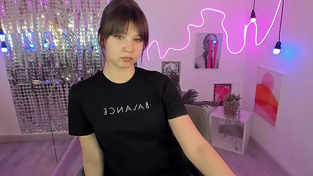 Snapshot of ElizaMild chatting on 03-02-25, 07:45 ElizaMild online show from 03-02-25, 07:45