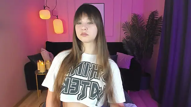 Snapshot of ElizaMild chatting on 03-13-25, 01:40 ElizaMild online show from 03-13-25, 01:40