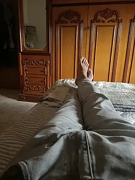 Snapshot of Bobby967 chatting on 11-18-25, 09:36 Bobby967 online show from 11-18-25, 09:36