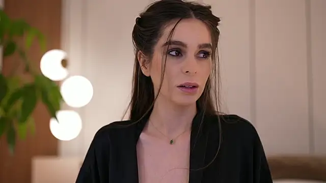 DoviaClaire online show from 02-15-26, 08:13